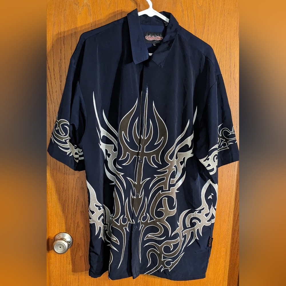 Men's size‎ XL Scorpion Lounge shirt
